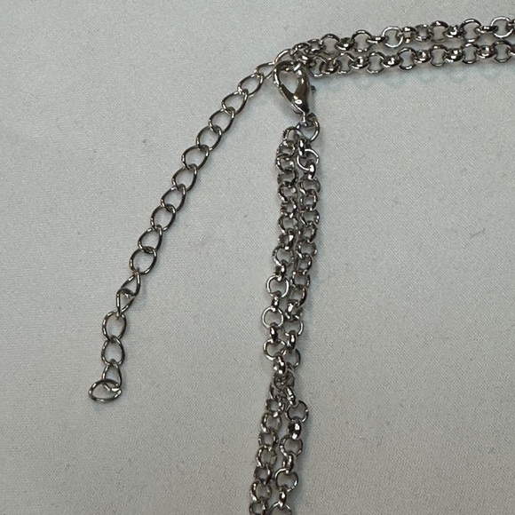 Yellow Beaded Necklace and Earring Set - Picture 6 of 7